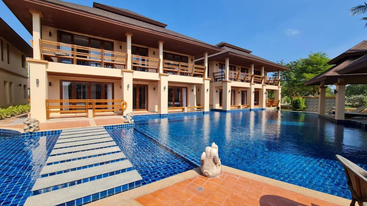 Elegancy Resort HHQ Extérieur photo