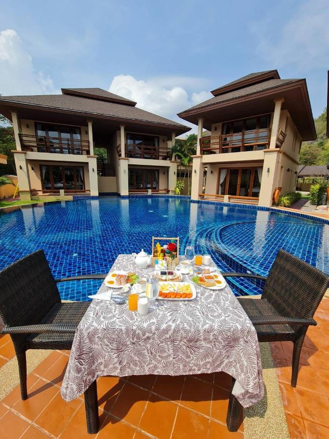 Elegancy Resort HHQ Extérieur photo